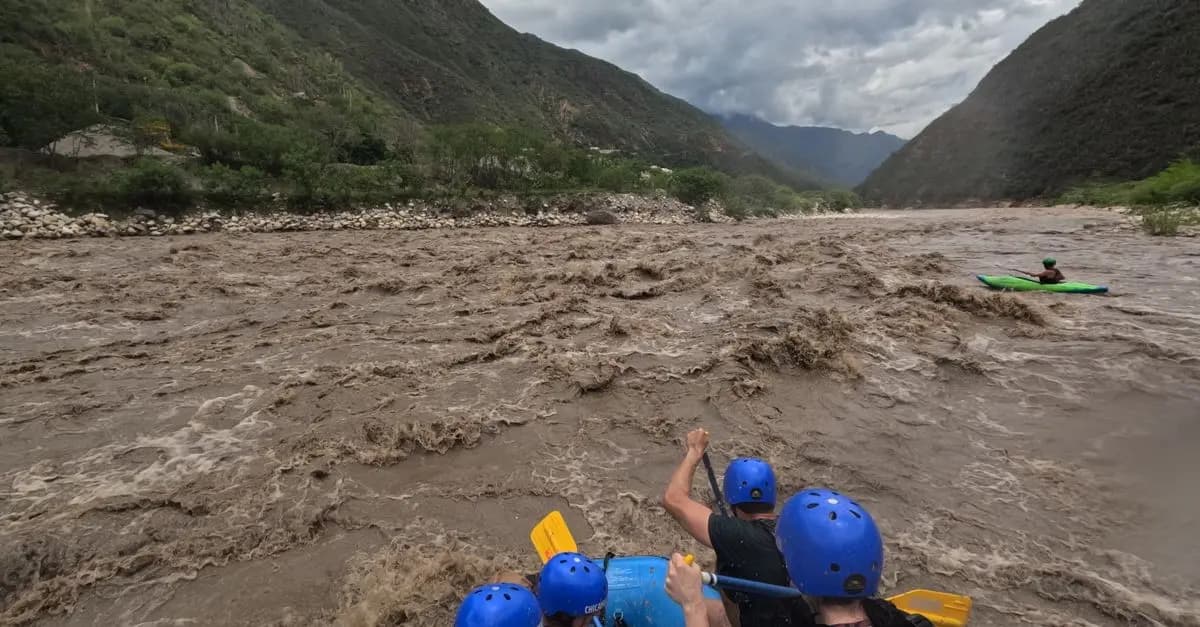 Explorer les rivières : rafting accessible pour PMR