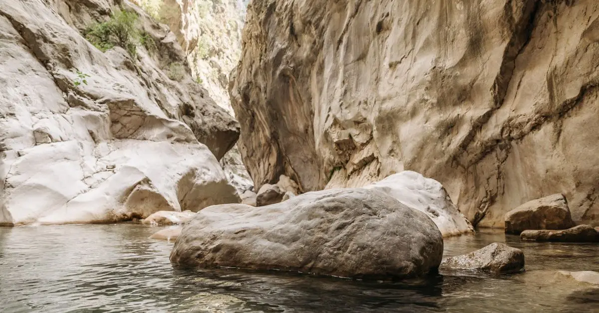 Les meilleures destinations de canyoning adaptées pour PMR
