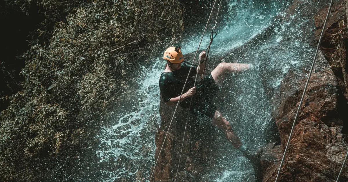 Comment choisir le meilleur équipement pour le canyoning adapté PMR