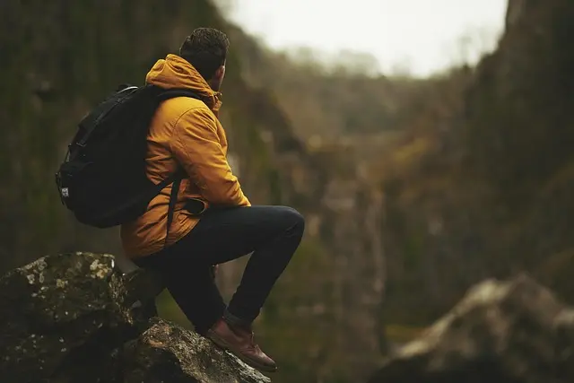 Comment préparer un trek adapté PMR : Guide pratique