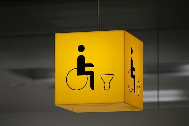 Guide complet pour choisir son fauteuil roulant tout-terrain